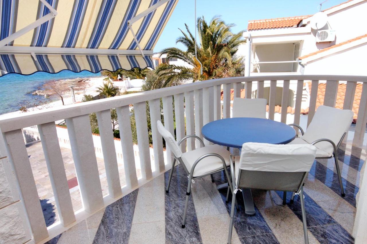 Family Friendly Apartments With A Swimming Pool Rogoznica - 7557 Exterior foto